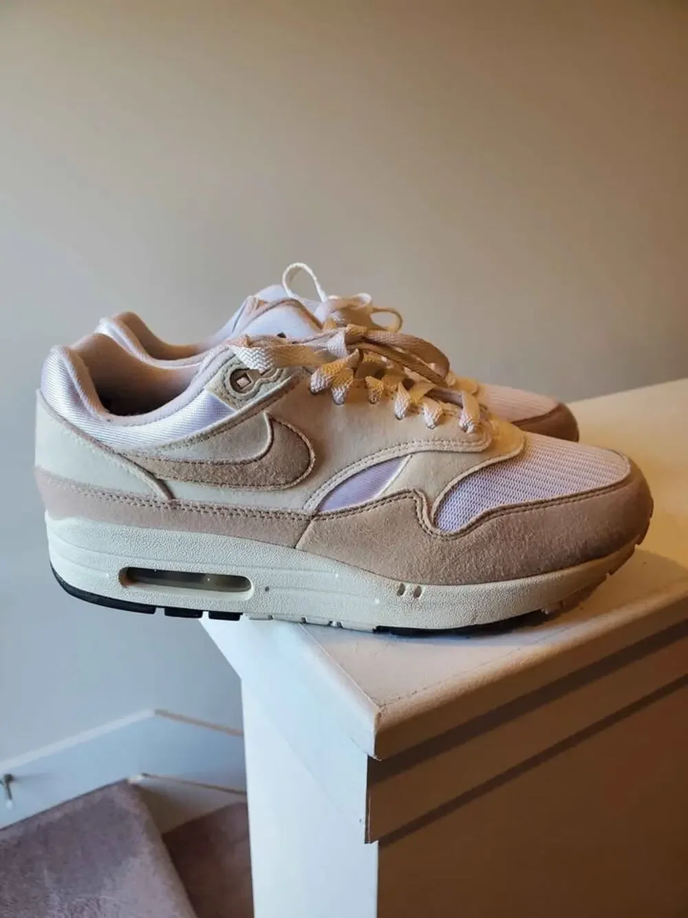 Nike Air Max 1 Sneakers – Women’s Size 9.5